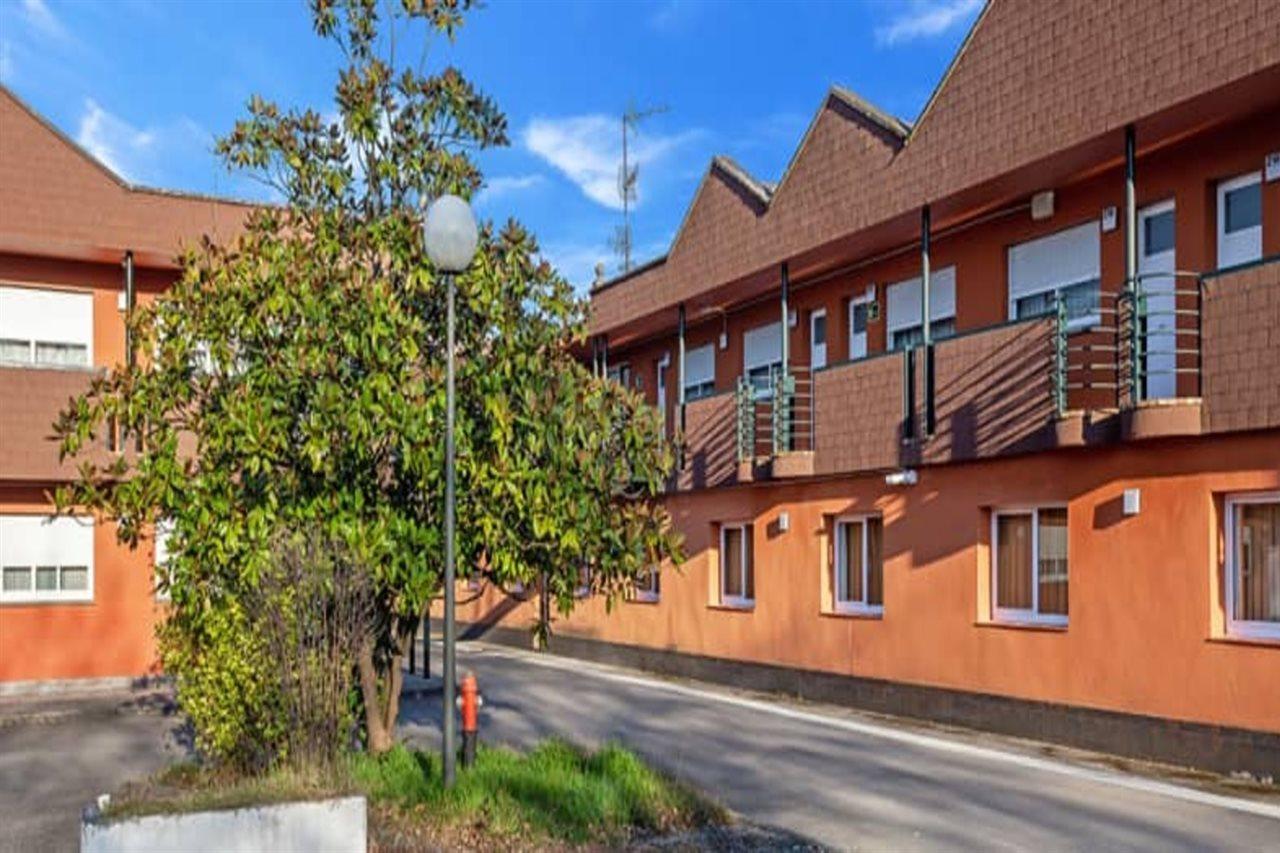 B&B Hotel Oviedo Viella  Exterior foto